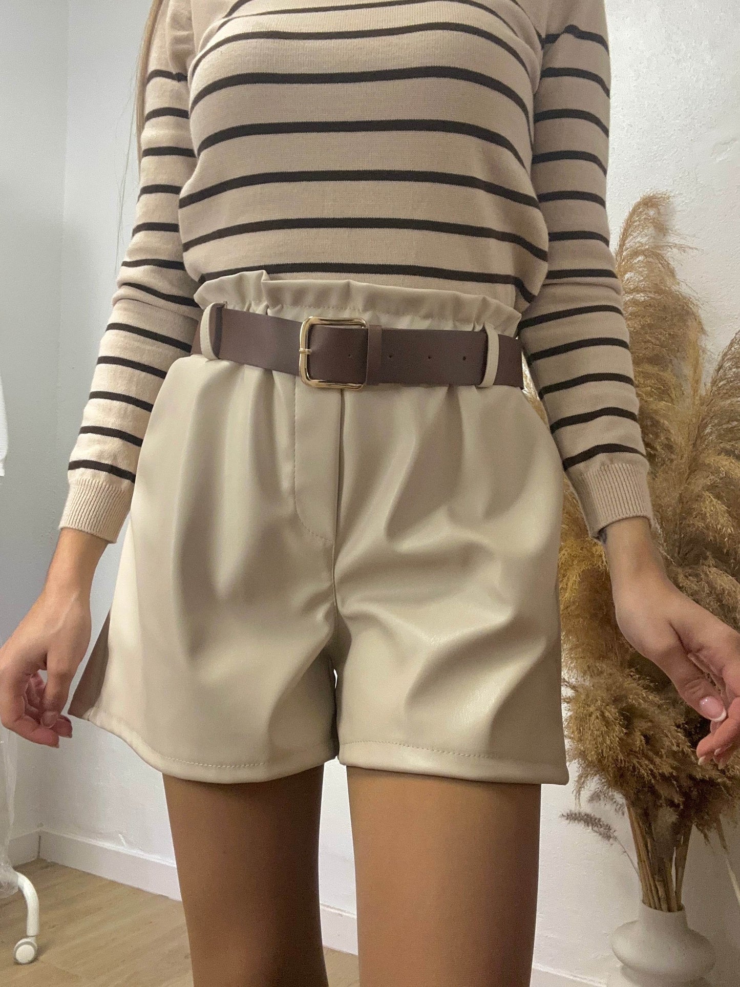 SHORT POLIPIEL BEIGE - hemeloshop