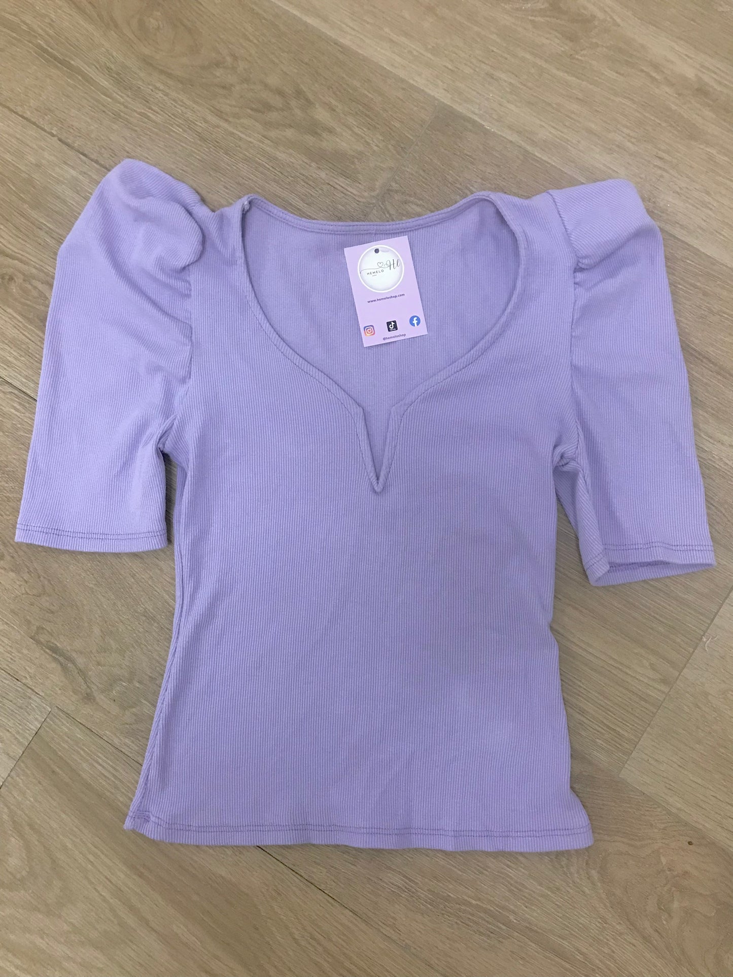 CAMISETA LILA
